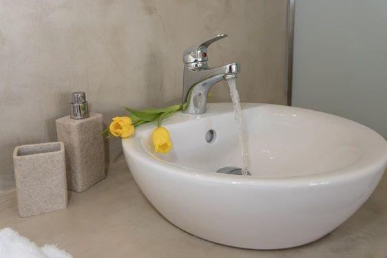 Dazzling Crete Villa | 3 Bedrooms | Villa Saffron Sunset | Beachfront Villa With Jacuzzi & Brilliant Sea Views | Chania 카토다라초 외부 사진